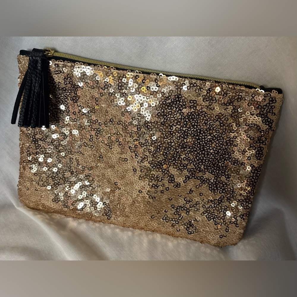 Set of 2 PINK Victoria's Secret Multicolor and Ipsy Gold Sequin Clutch Set- GUC - Picture 6 of 16